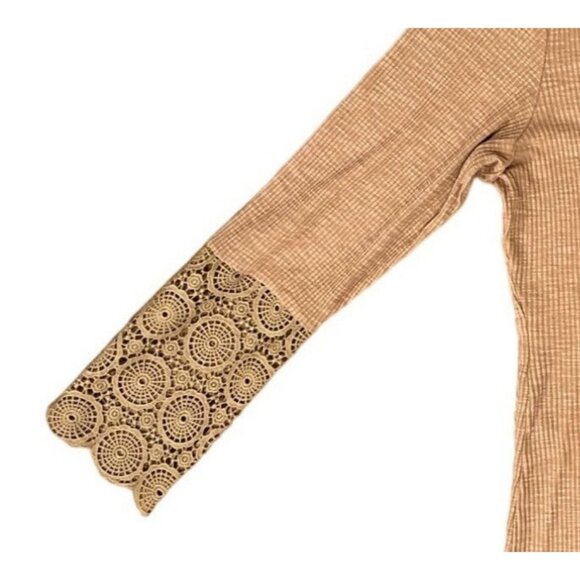 Unbranded women's beige/peach long sleeve pullover top size XL lace detail, 1/4 - Picture 3 of 5